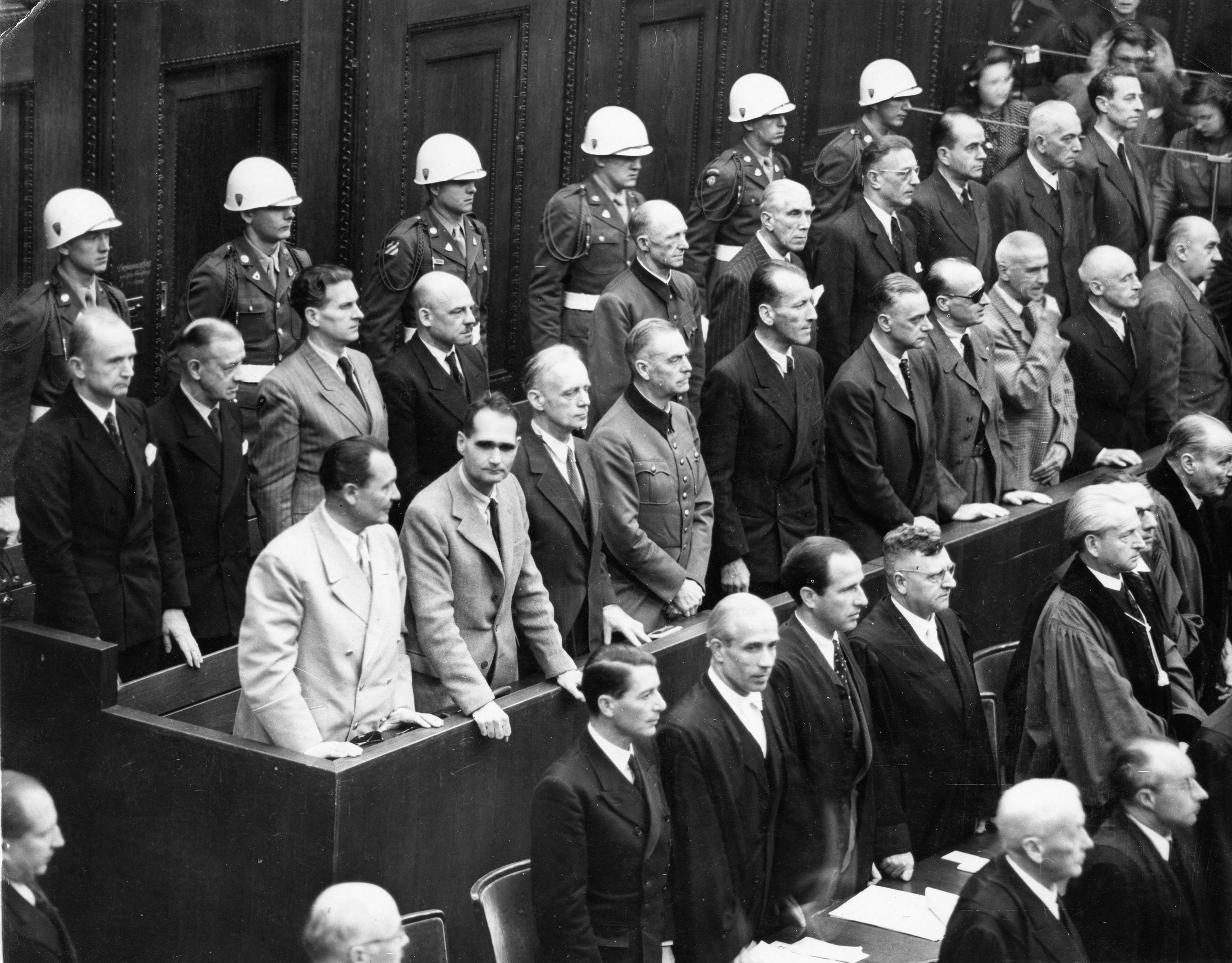 Международный военный трибунал в нюрнберге проходил. Нюрнбергский трибунал 1945-1946. Международный трибунал 1945. Юлиус Штрейхер Нюрнбергский процесс. Международный военный трибунал в Нюрнберге 1945.