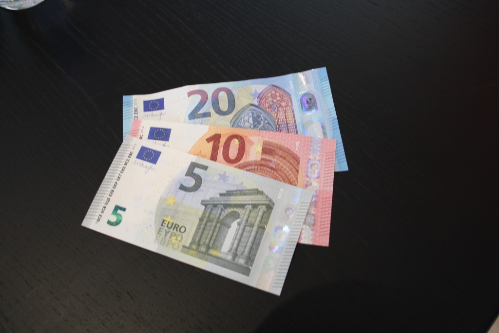 Neuer 20 Euro Schein Konigstochter Europa Im Fenster Bayernkurier