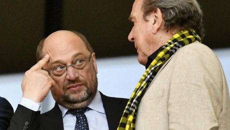 Schulz mit Schröder-Kritik isoliert