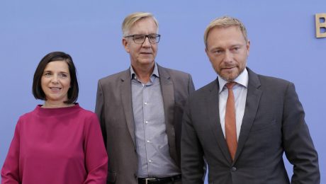 FDP paktiert mit Grünen und Kommunisten